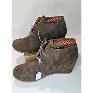 New Women Sz 9M Cato Brown Faux Suede Wedge Ankle Desert Boots Booties